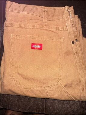 Dickies Men’s Cargo Pants in Khaki Brown
